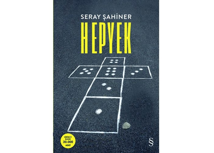 Geçmiş hâlâ yanıbaşımızda